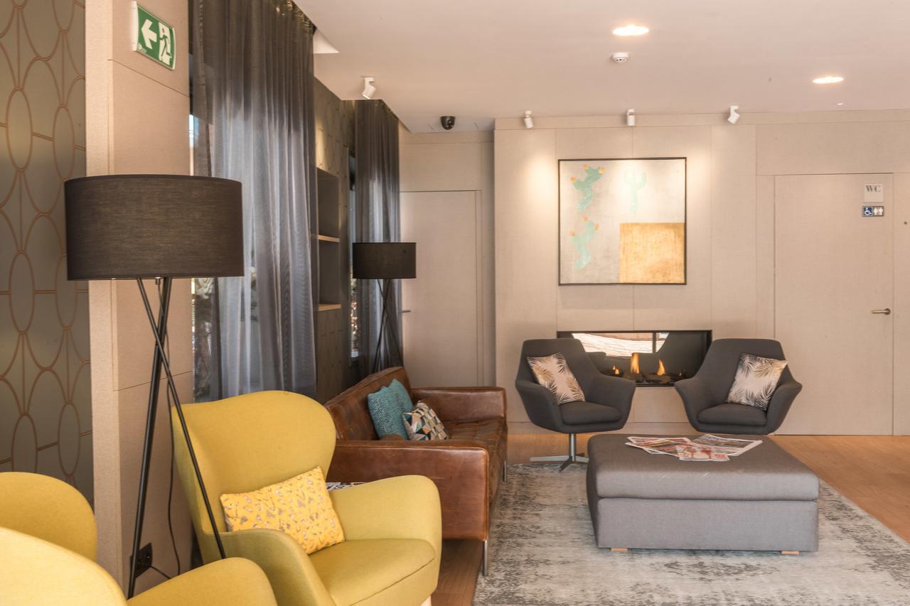 Up Rooms Vic Hotel المظهر الخارجي الصورة