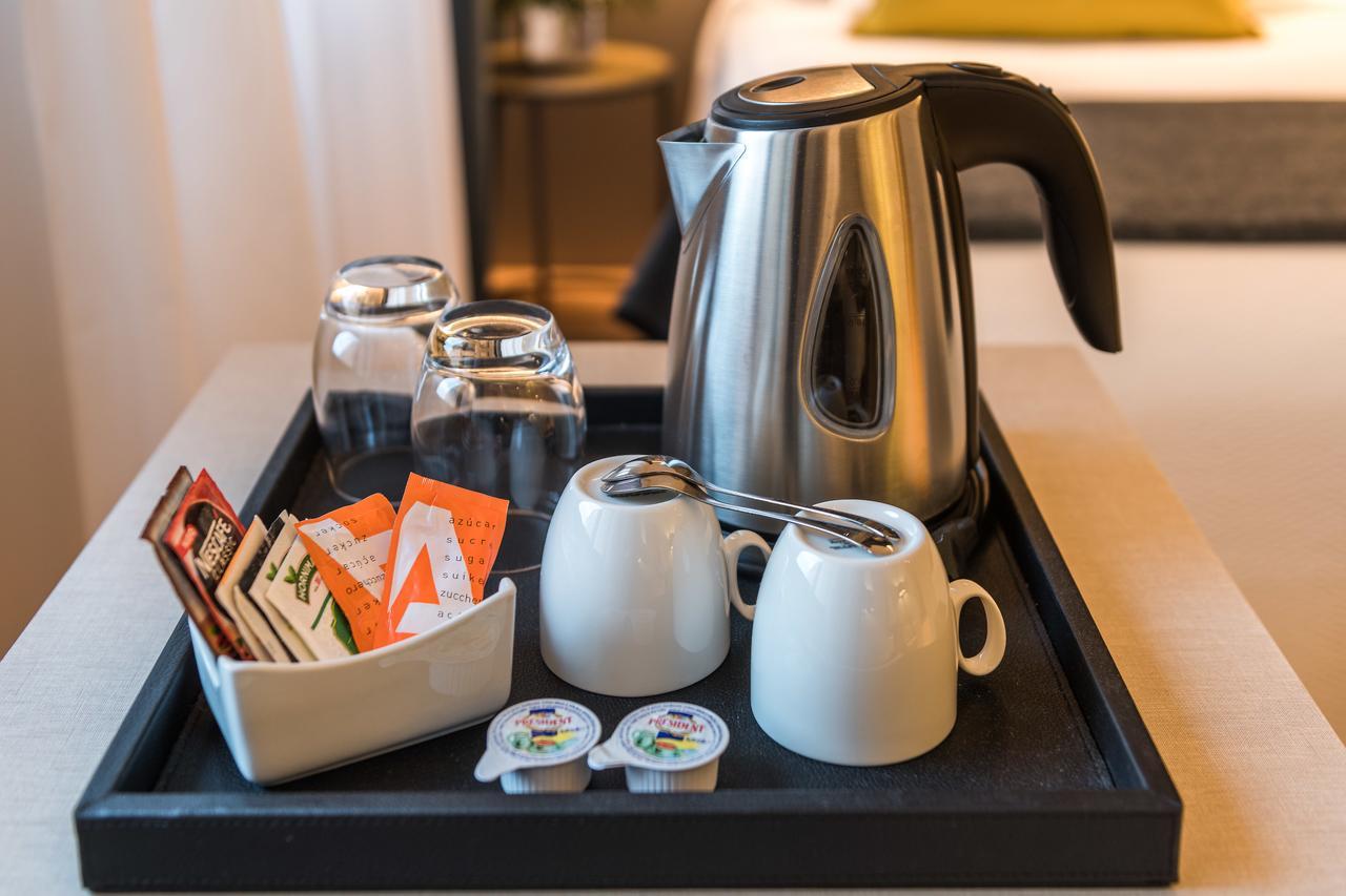 Up Rooms Vic Hotel المظهر الخارجي الصورة