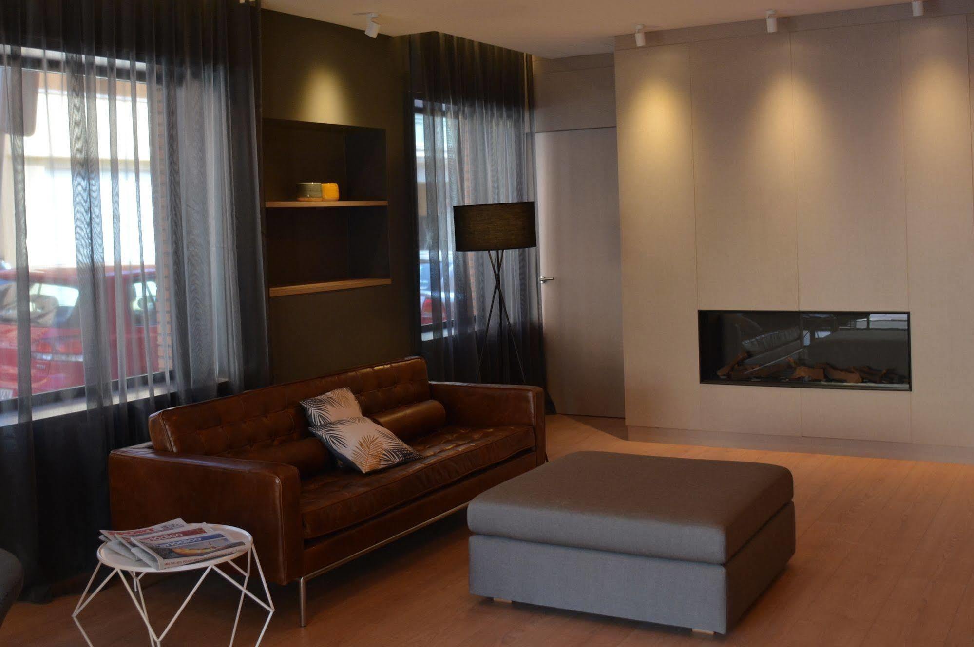 Up Rooms Vic Hotel المظهر الخارجي الصورة